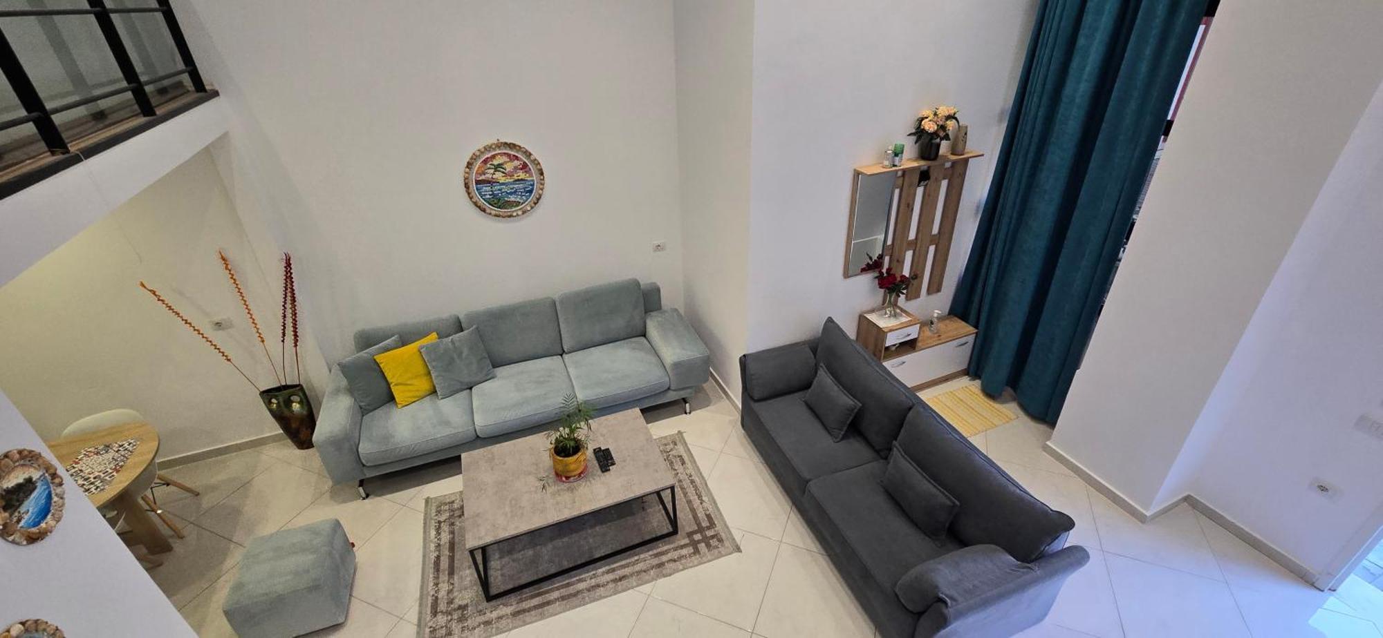 Apartament Me Qera Dublex Lungomare Vlorë Esterno foto